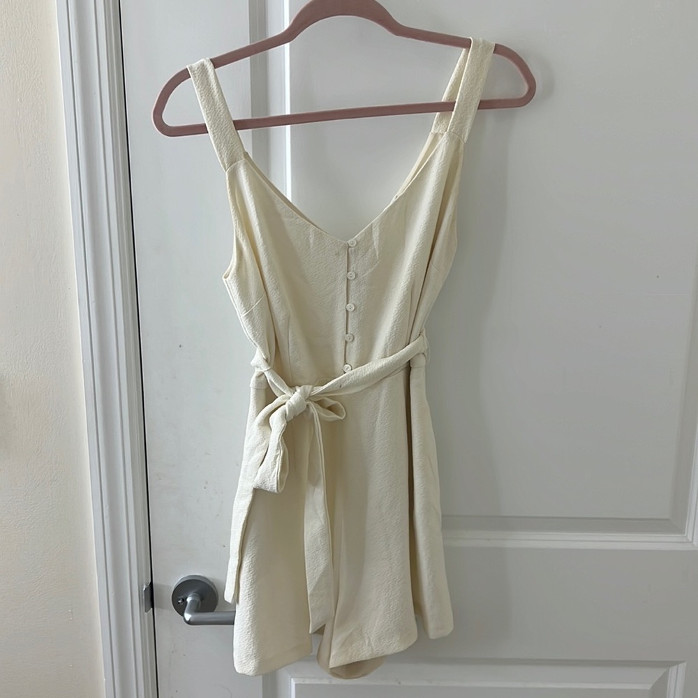 Lush Size M white romper